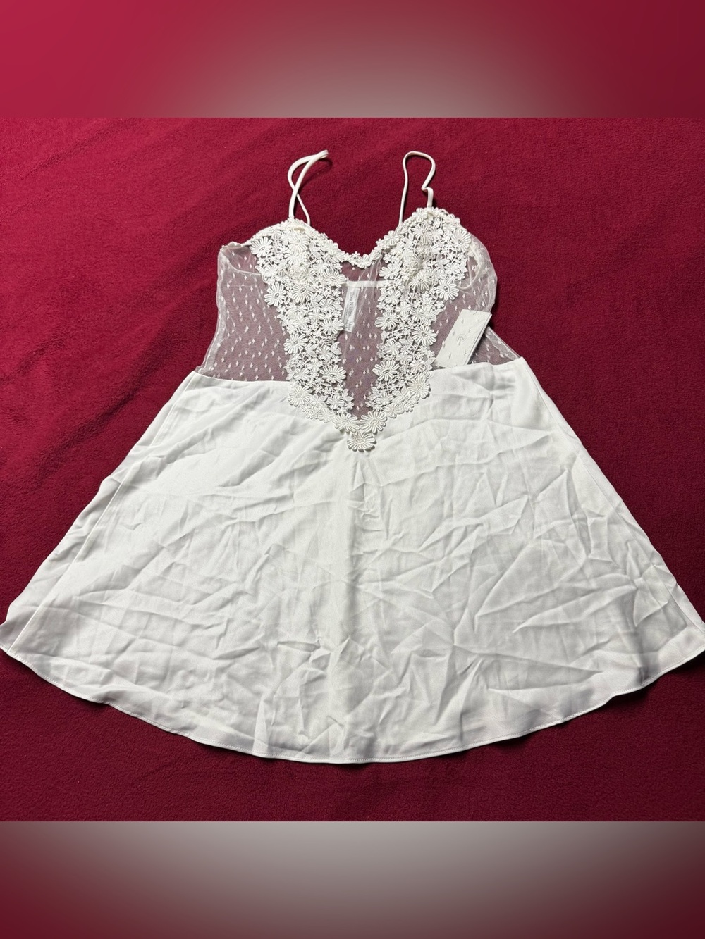 Flora Nikrooz Women's White Lace Trim Chemise Nightdress